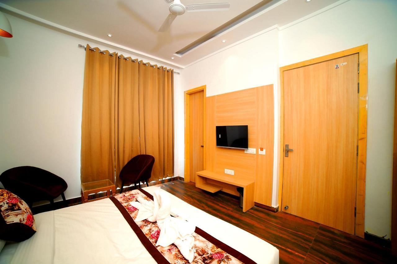 Hotel Diamond View อัมริตสา ภายนอก รูปภาพ