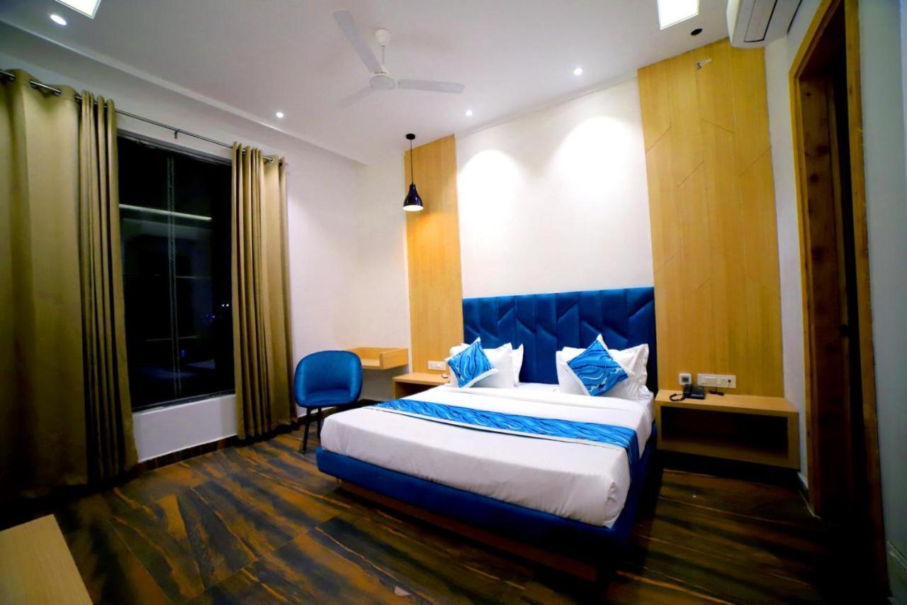 Hotel Diamond View อัมริตสา ภายนอก รูปภาพ